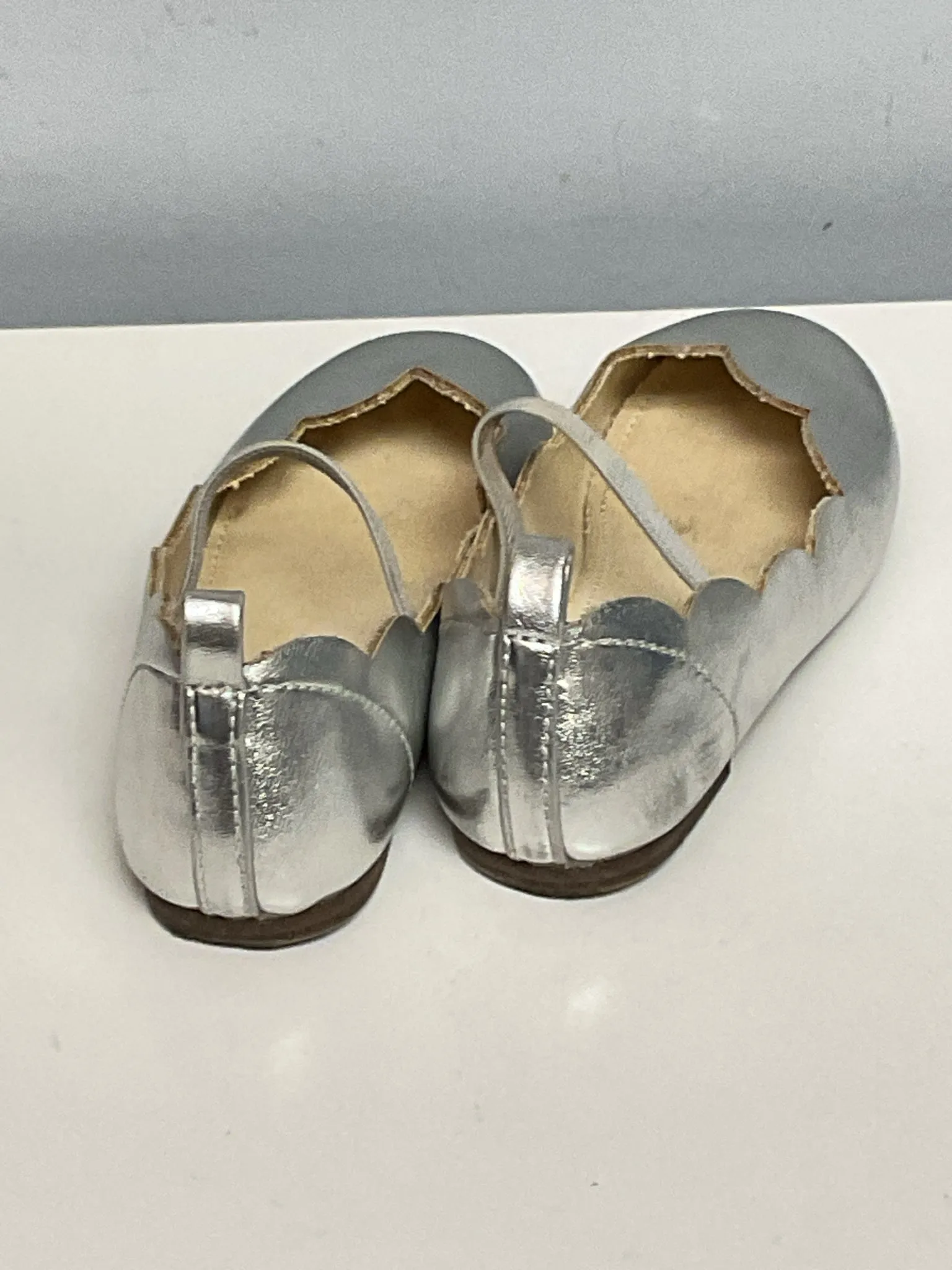 Gap Child Shoe Size 8 Silver Shoes